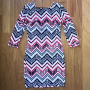 Coral black & white Zig Zag Dress - size Small